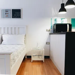 casa-silvia.hotelitalianriviera.com/