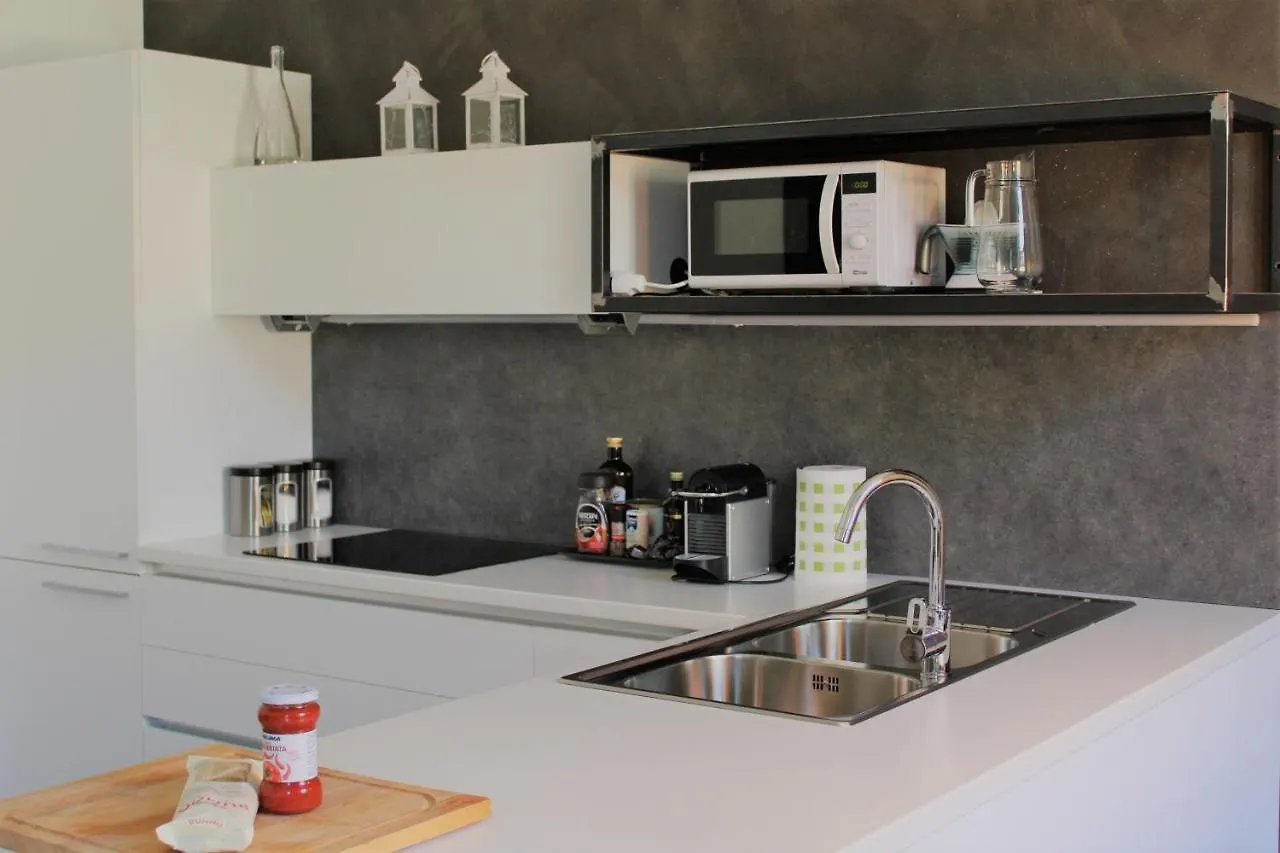 Palazzo Della Torre Elegant Apartment In Como Italy