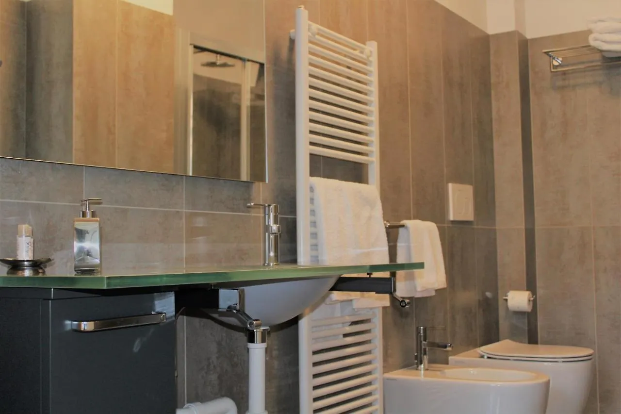 Palazzo Della Torre Elegant Apartment In Como 0*,